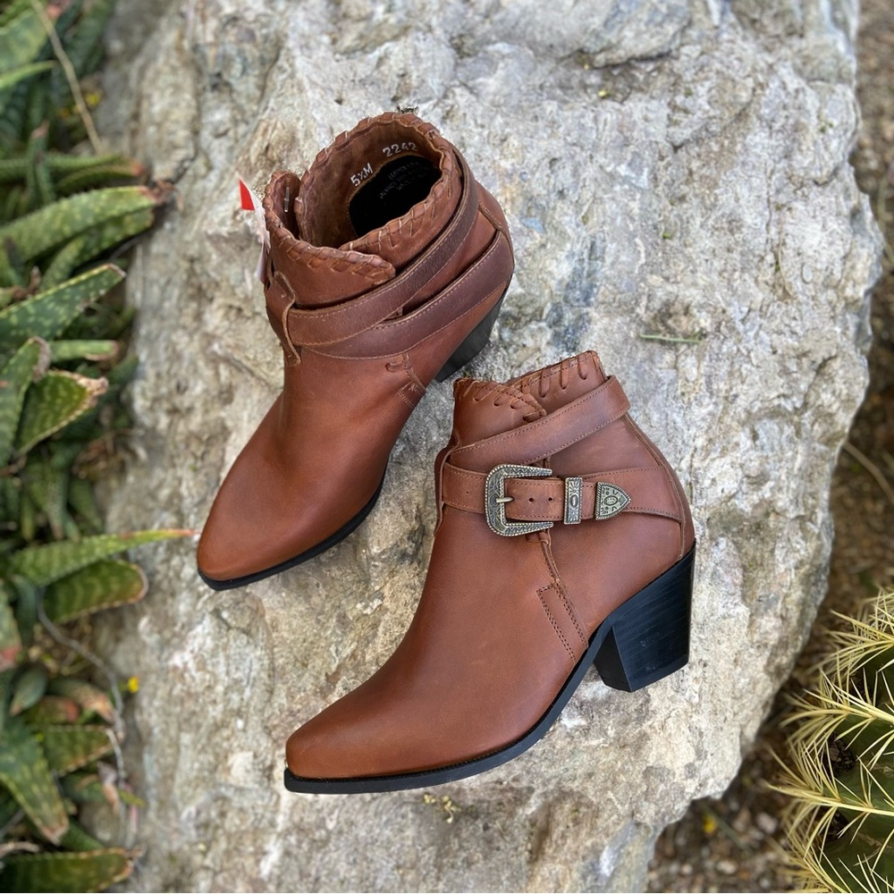 Leather Ankle Booties ⭐️NWT Side Buckle by Dingo